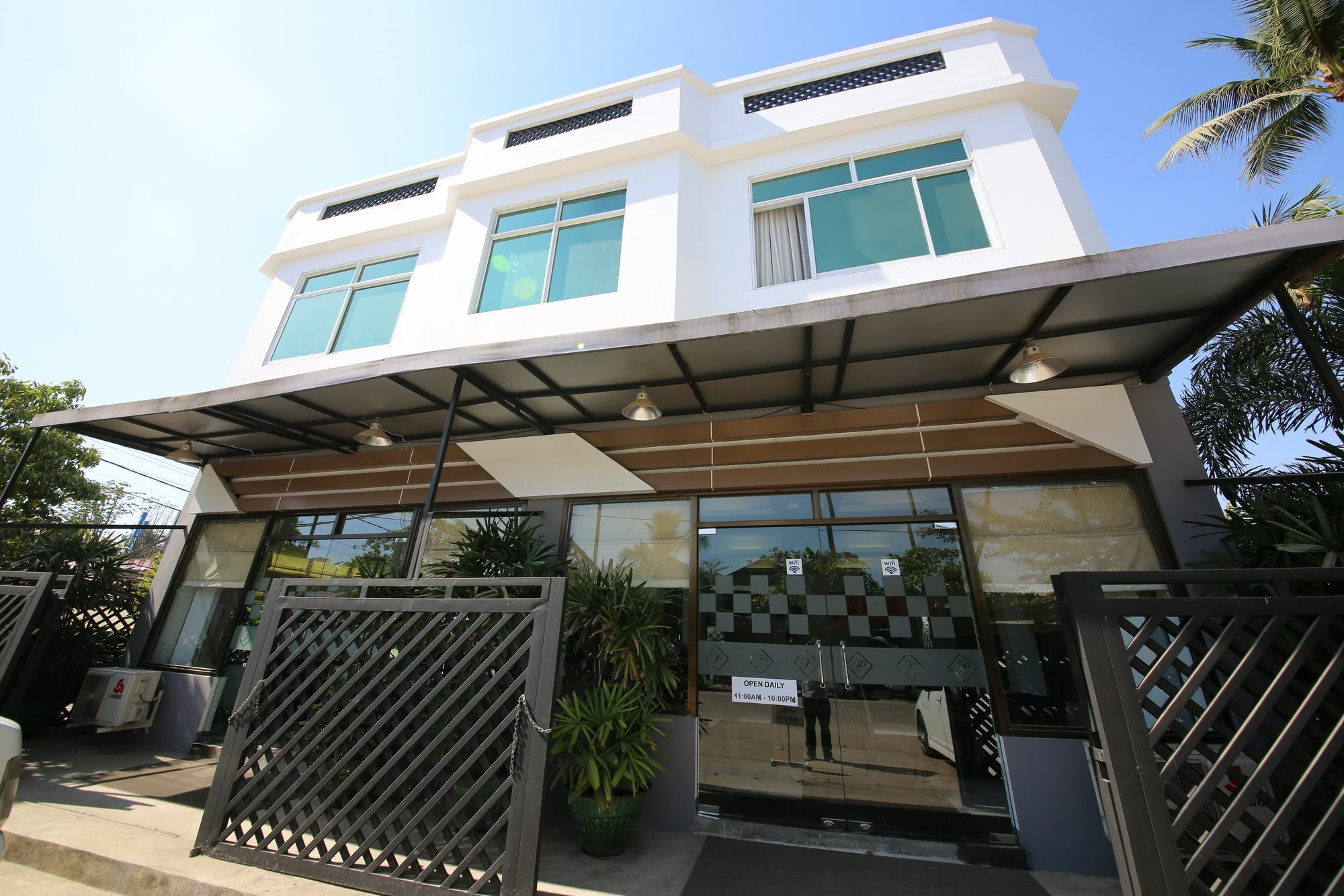 Hotel 72 Rangun Kültér fotó