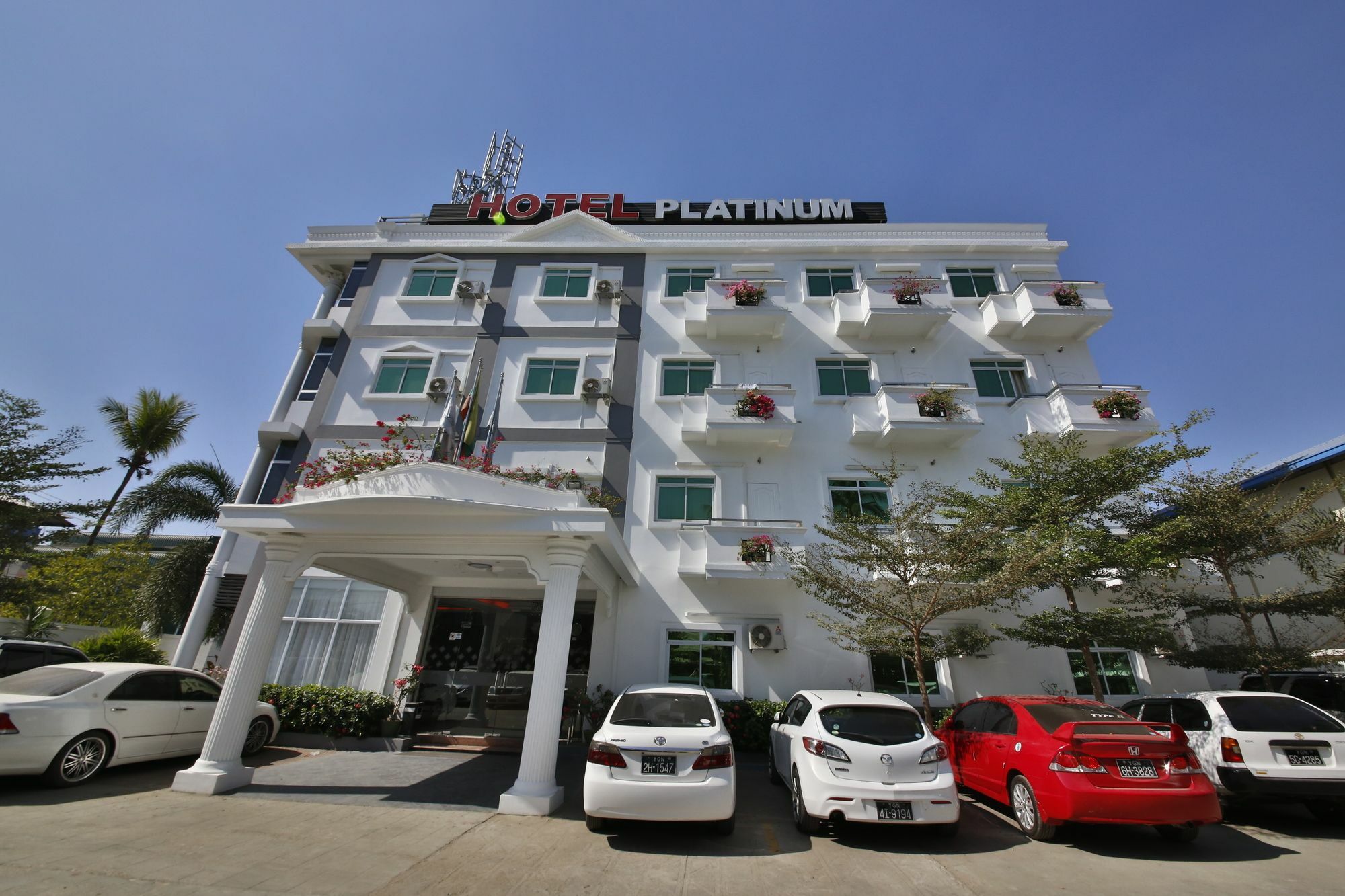 Hotel 72 Rangun Kültér fotó