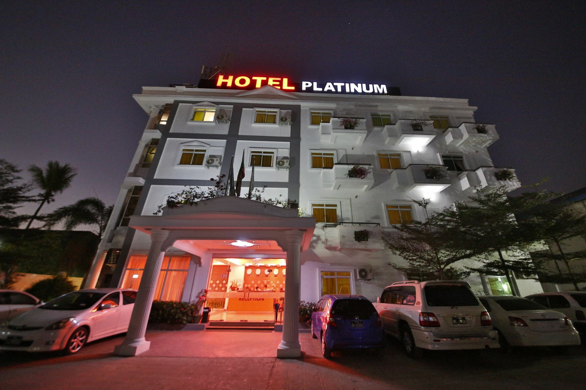 Hotel 72 Rangun Kültér fotó