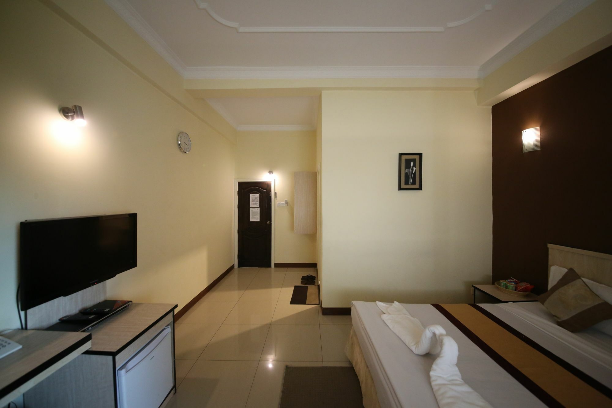 Hotel 72 Rangun Kültér fotó