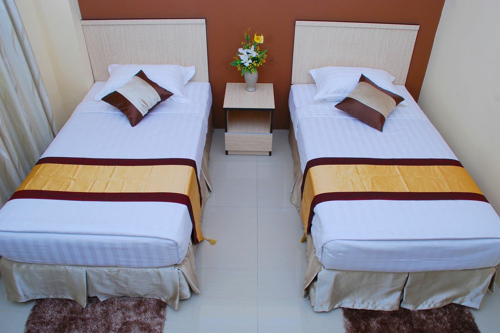 Hotel 72 Rangun Kültér fotó
