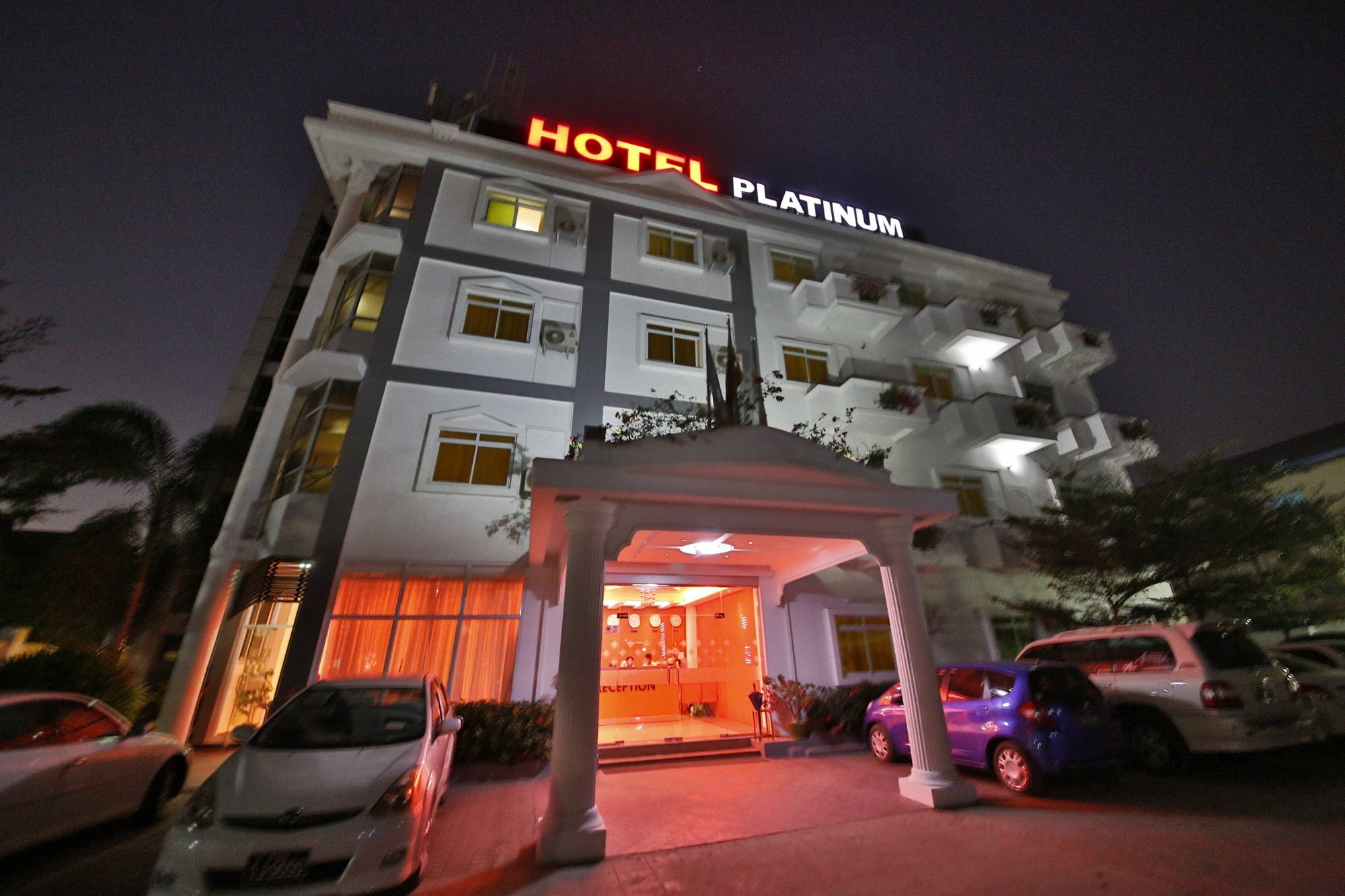 Hotel 72 Rangun Kültér fotó